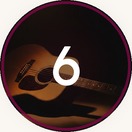 Gitarre im warmen Licht